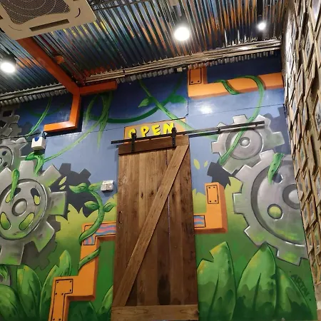 Iron Inn-3