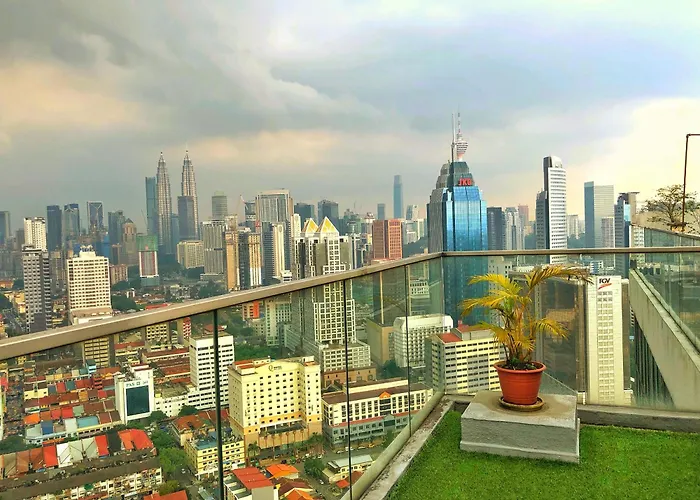 Penthouse On 34 - The Highest Unit And Best Views In Regalia & Private Rooftop Terrace Kuala Lumpur